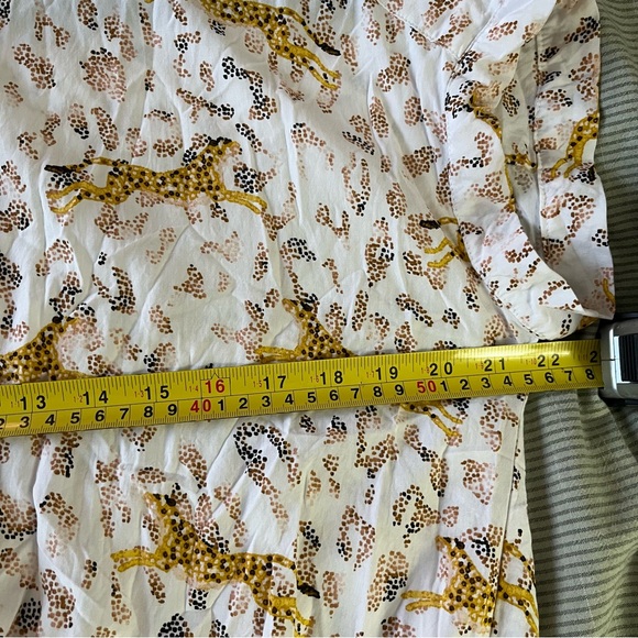 Jane + Delancey cheetah print tie front blouse, Large - Picture 6 of 9